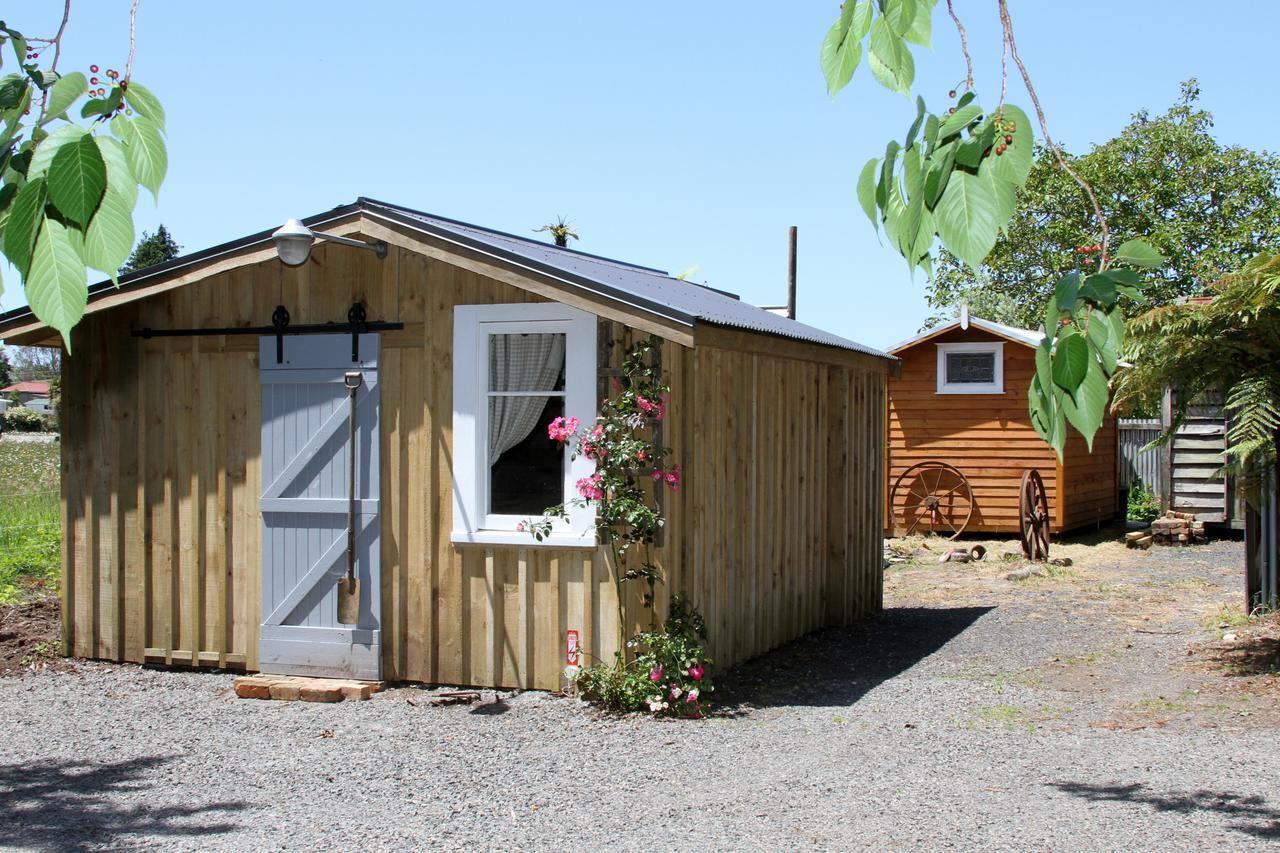 The Log Cabin & Packing Shed Villa Уаихи Екстериор снимка